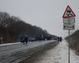 Wet snow and sleet do not want to leave Ukraine