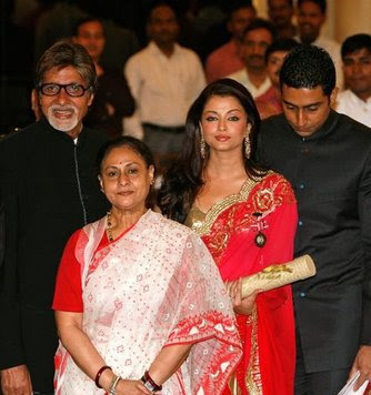 Padma Shri Awards Ceremony - Aishwarya Rai and Akshay Kumar Photo Collection