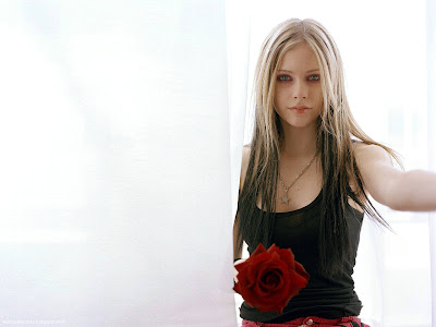 Avril Lavigne desktop wallpapers and photos