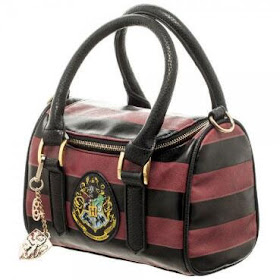 http://www.harrypottershop.com/product/hogwarts+crest+mini+satchel+hpbdbag04.do