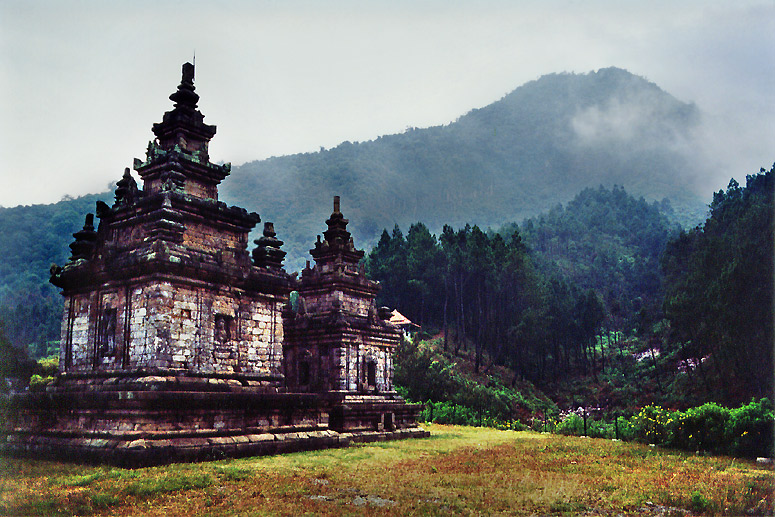 Wisata kota Semarang: CANDI GEDONGSONGO, SEMARANG