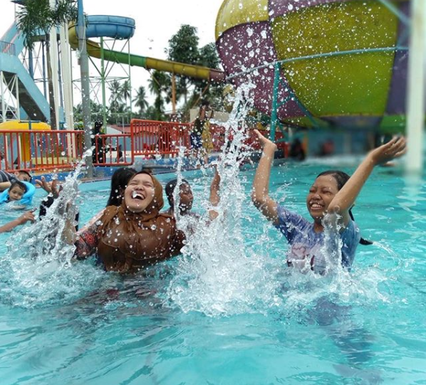 Dogi Park Waterboom Indrapura