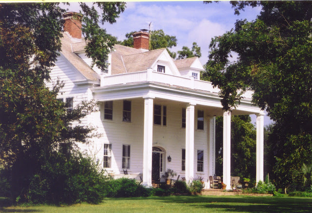 Front facade of the House From The Notebook