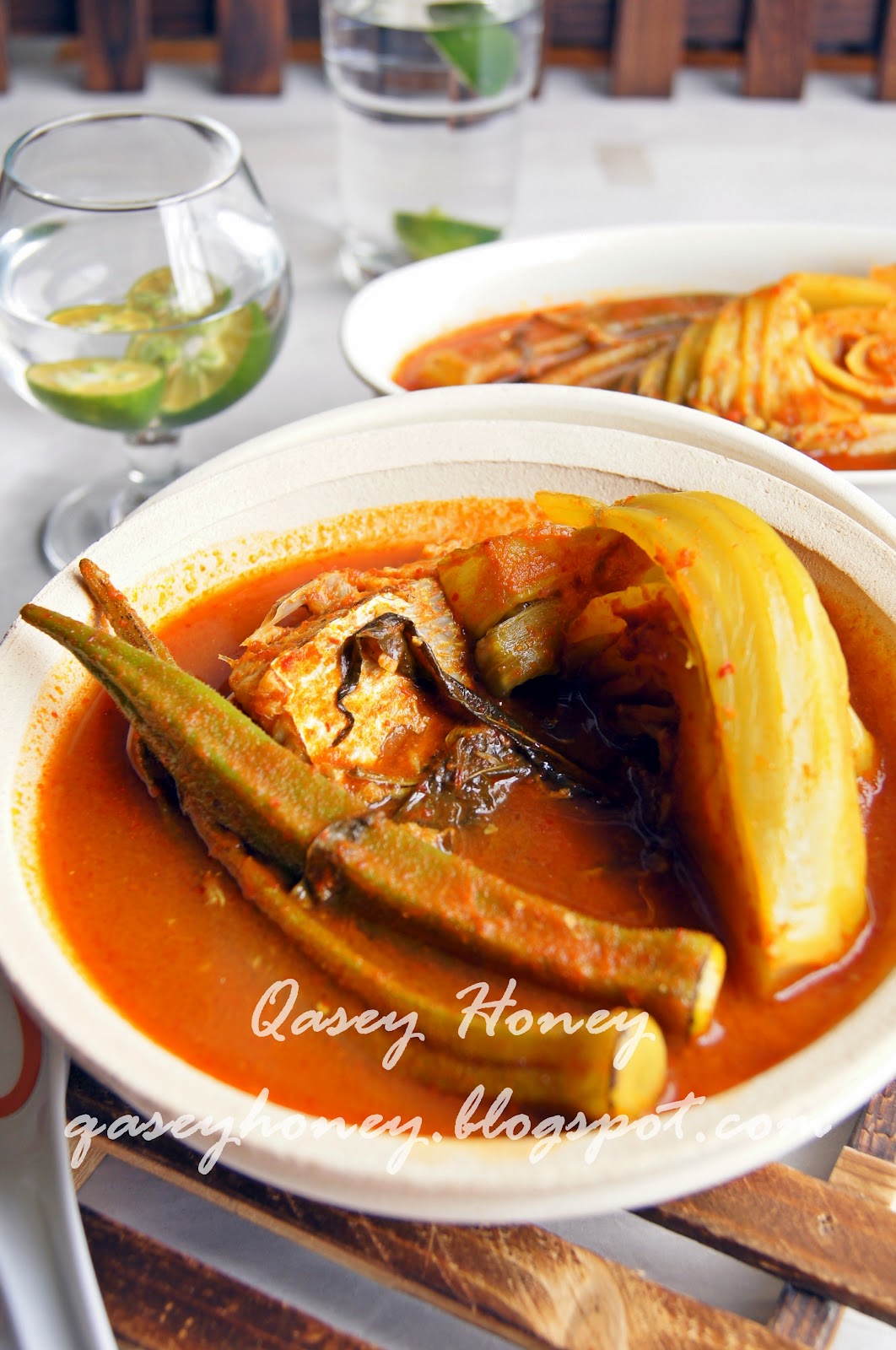 ASAM PEDAS IKAN KERISI BERSAMA SAWI JERUK ASIN  QASEY HONEY