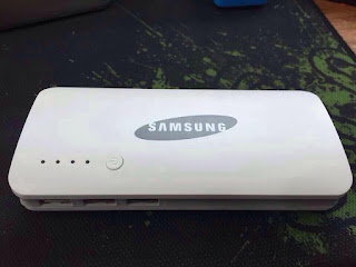 So sánh pin dự phòng samsung 18000mAh và pin adata PT 10000mAh