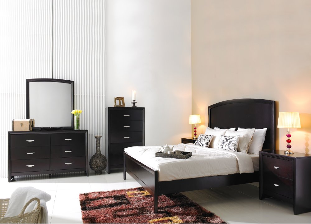 Arranging Bedroom Furniture