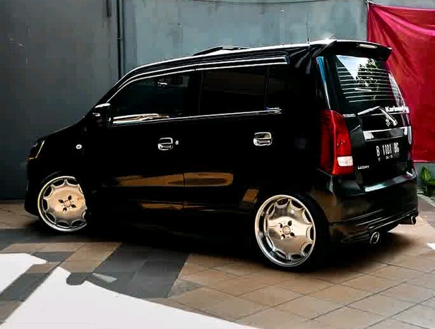 Gambar Modifikasi  Keren Mobil Suzuki Karimun  Wagon  R 