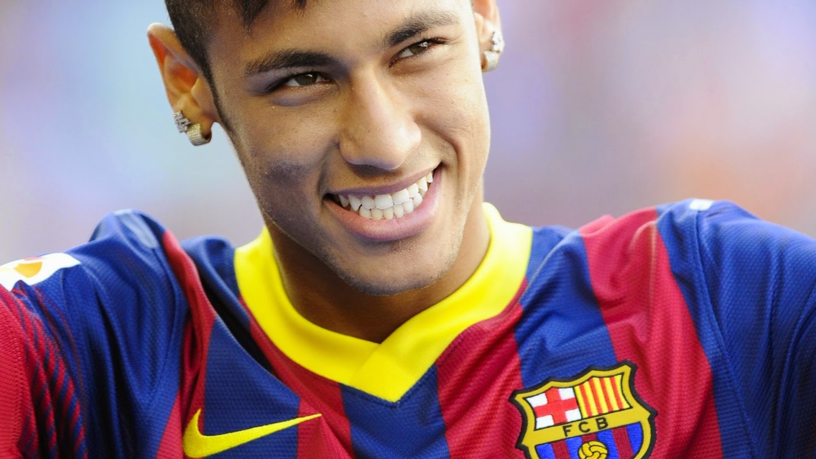 Profil Singkat dan Koleksi Foto Neymar Junior (Pesepak 