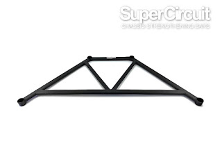The SUPERCIRCUIT Front Lower Brace made for the Ford Mustang 2.3 EcoBoost in MATTE BLACK heavy duty finishing.