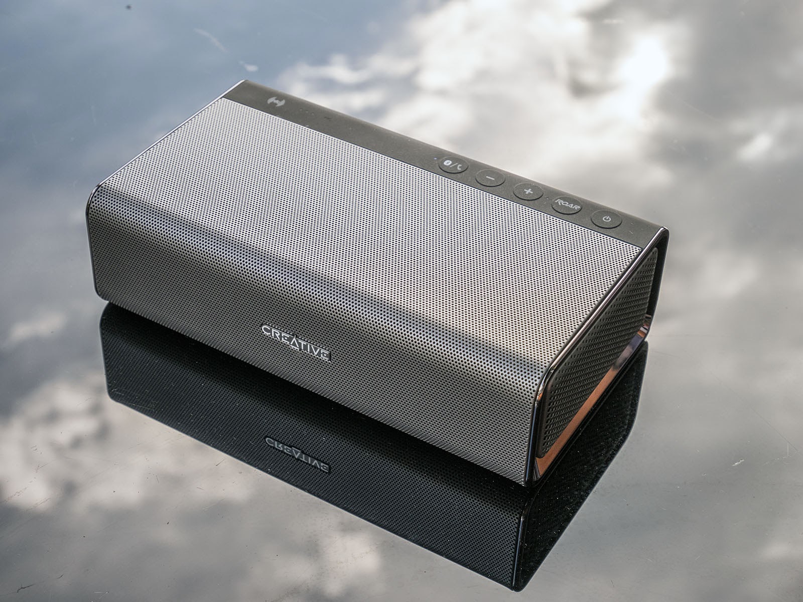 Review: Creative Sound Blaster Roar SR20 - the Swiss knife speaker