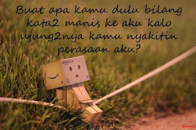 Gambar boneka danbo patah hati