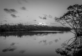 im breiten fluss des glücks, natur, landschaft, liebe, beziehung, glück, die welt, schatten, foto, lyrik,