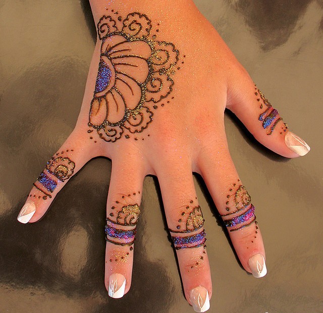 Fancy Glitter Henna for Hands Wallpapers Free Download