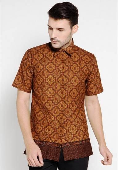  29 model  baju  batik  pria  slim fit lengan panjang 