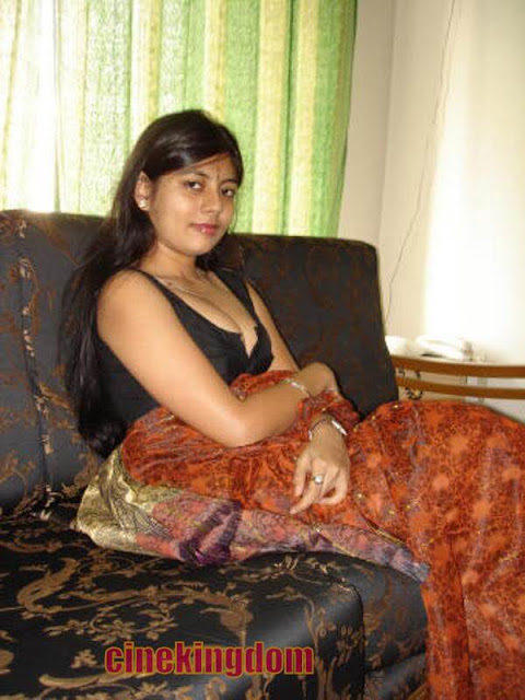 Sexy Aunties Hot Photo Gallery http://rkwebdirectory.com