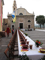 La tavola in piazza