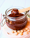 https://lachocolaterapia.blogspot.com.es/2017/07/nutella-o-nocilla-casera.html