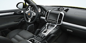 2013 Porsche Cayenne interior