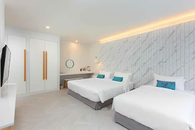 Large bedroom