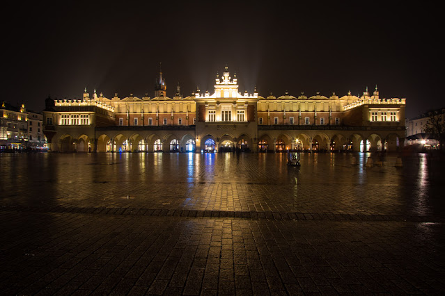 Fondaco dei tessuti-Rynek Glowny-Cracovia