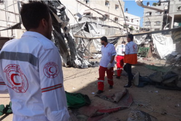 Gaza, aiuti umanitari distrutti: Israele sotto accusa. Pressioni internazionali per porre fine alla crisi
