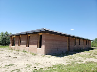 Greenbuilding passive solar earth house