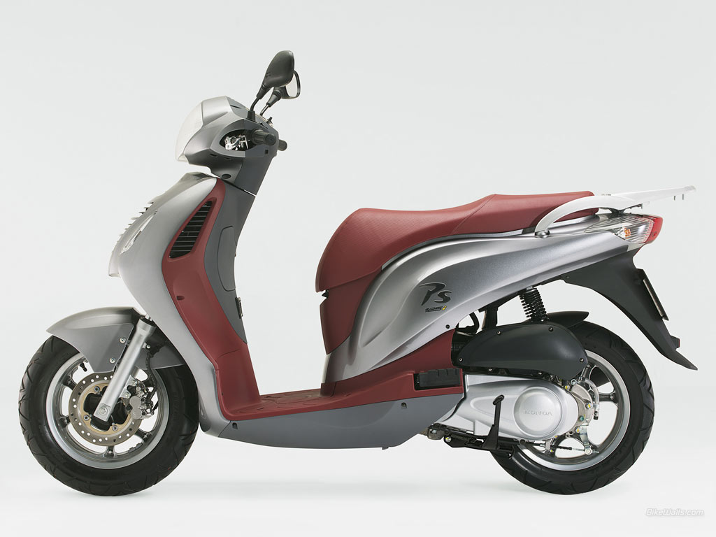  Motor  Honda  Terbaru Scooter Matic  PS125i am maulidina blog