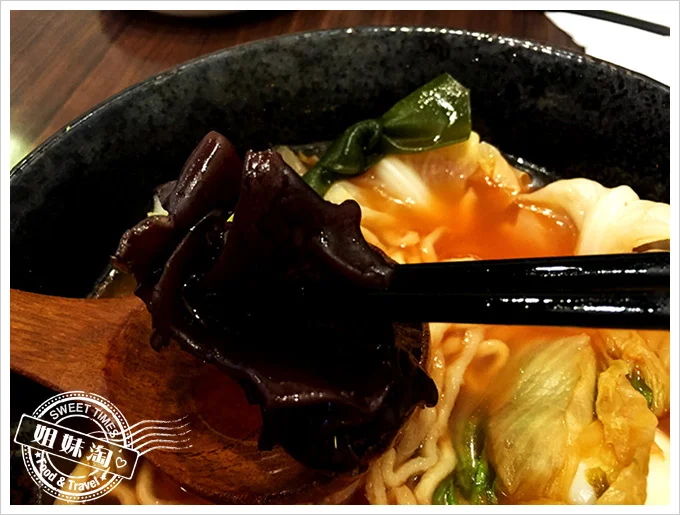 原粹蔬食韓式泡菜鍋燒意麵