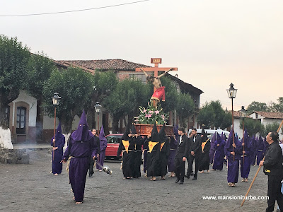 Holy Week in Pátzcuaro: Procession of Silence