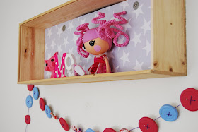 http://sosunnyblog.blogspot.com.es/2015/01/cumpleanos-lalaloopsy-lleno-de-color.html