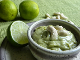 salsa all'avocado per pesce bollito