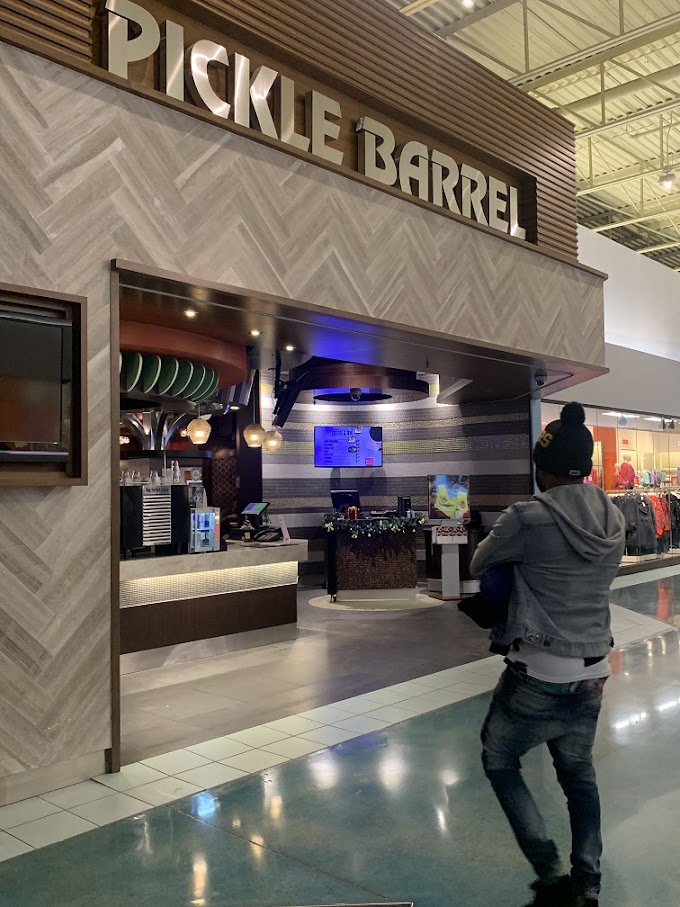 Pickle Barrel - Vaughan Mils