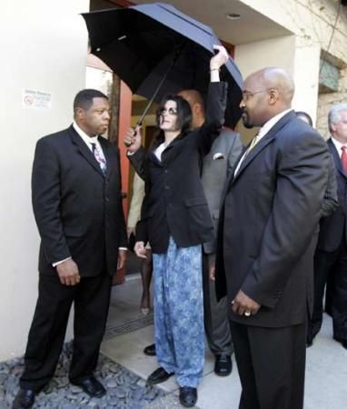 Michael Jackson photo on March 10 2005 in Santa Maria California