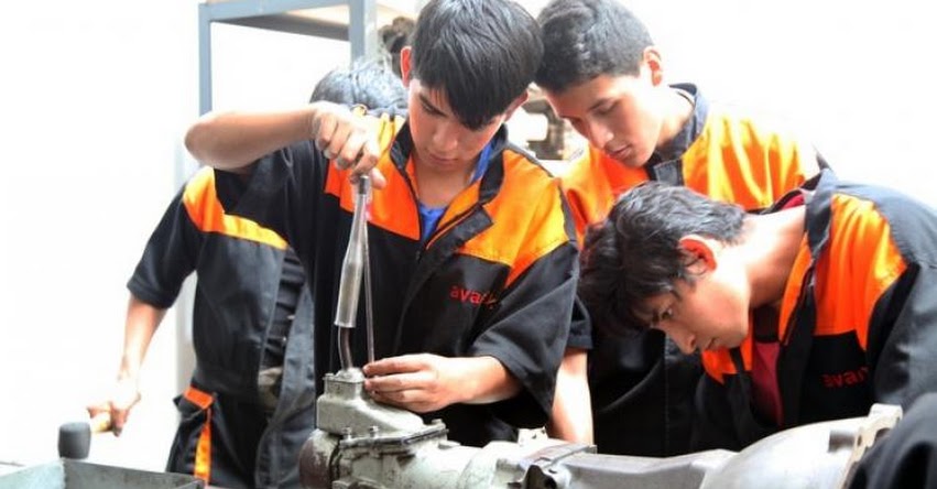 MINEDU: El 30 de junio se cierra inscripción de concurso para docentes de institutos tecnológicos de excelencia del primer grupo