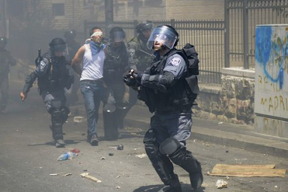 The 'dirty water', armed riot and collective punishment in Israel