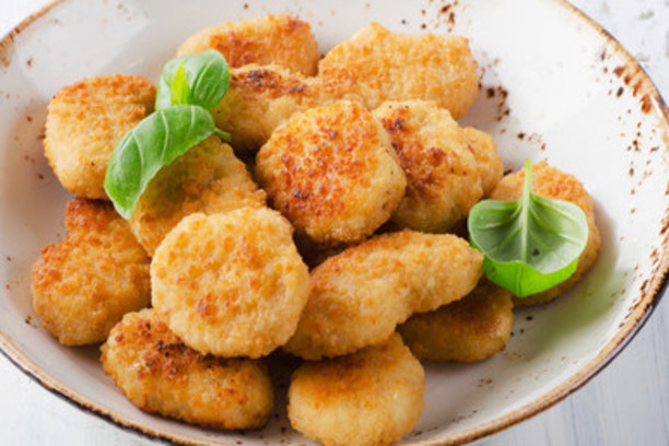 Nuggets de pollo molido