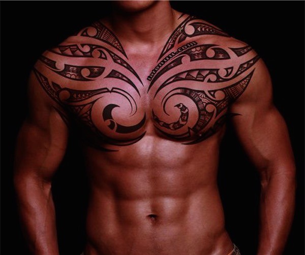 Melhor tatuagem tribal ideias para os homens no peito o Seu olhar impressionante, você deve tentar