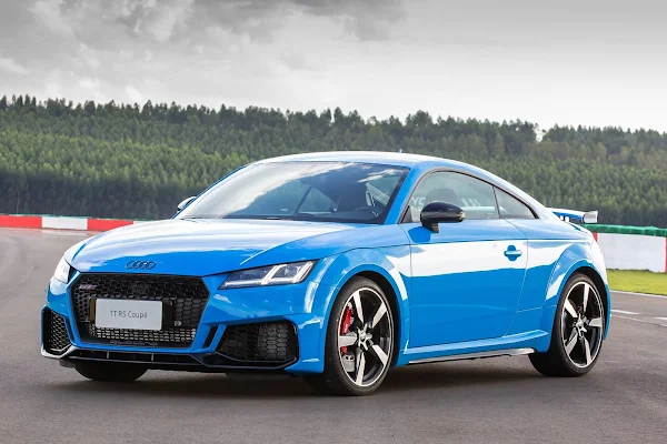 Audi TT RS chega ao Brasil com preço de R$ 443 mil