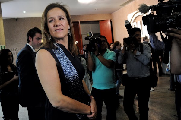 Otro escándalo de corrupción en Pemex golpea a la campaña de Margarita Zavala