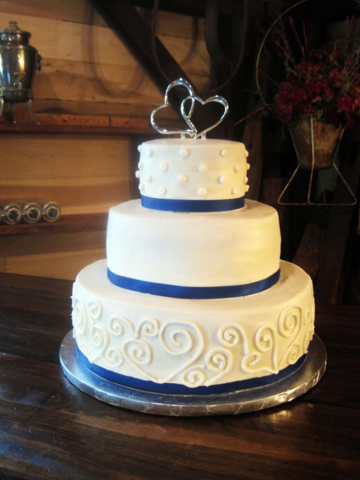 Have a Piece of Cake: A Beautiful Country Wedding Cake
