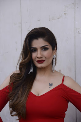 Raveena Tandon Hot in Sexy Red Dress on Sabse Bada Kalakar Promo Shoot - Celebs Hot World HQ Photos No Watermark Pics