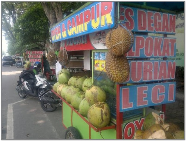 Es Degan Durian Leci;10 Top Kuliner Jombang