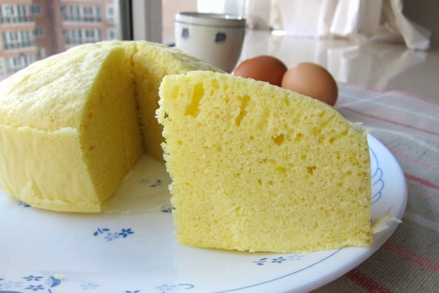 The Butter Moon: Ji Dan Gao 鸡蛋糕 (Steamed Cake)