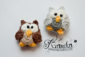 Krawka: Crochet buttons / pins/ brooshes: Two little owls