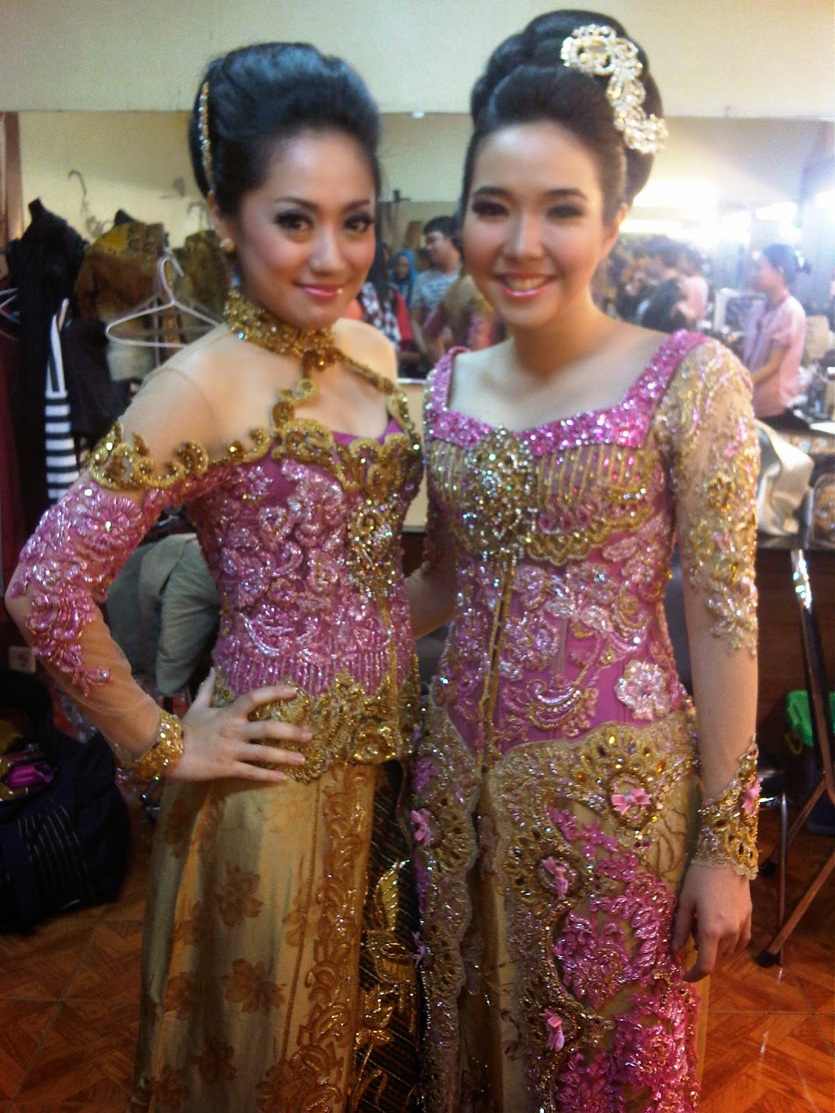  Kebaya  Modern  Sinden OVJ International Kebaya  Batik Modern 