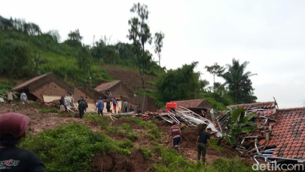 Bencana Alam Terjang Jabar: Longsor-Banjir Bandang, 40 Orang Tewas
