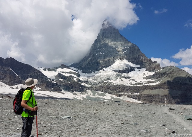 Hike the Matterhorn Glacier Trail from Trockener Steg to Schwarzsee