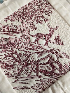 Embroidered quilt block Anita Goodesign