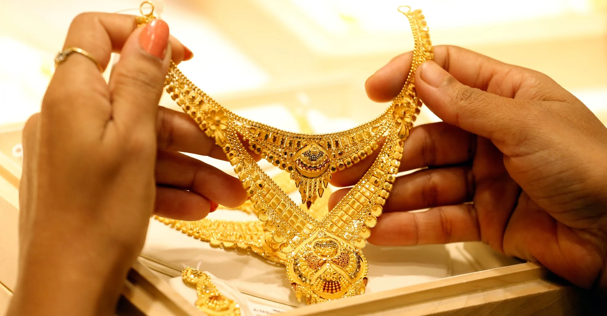 സ്വര്‍ണവില കുറഞ്ഞു; ഇന്നത്തെ നിരക്ക് അറിയാം | Gold prices fell; Know today's rate