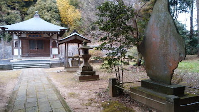 蓮生寺の別所薬師堂　境内